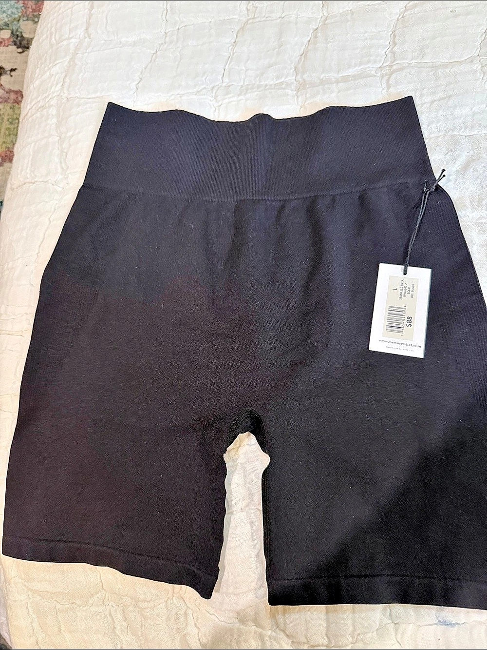 We Wore What Seamless Biker Black Bike Shorts Shaoewear Size Large NWT